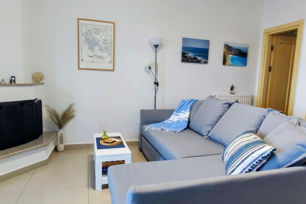 Simply Meraki Gytheian Apt With Panoramic Sea View Gythio Buitenkant foto