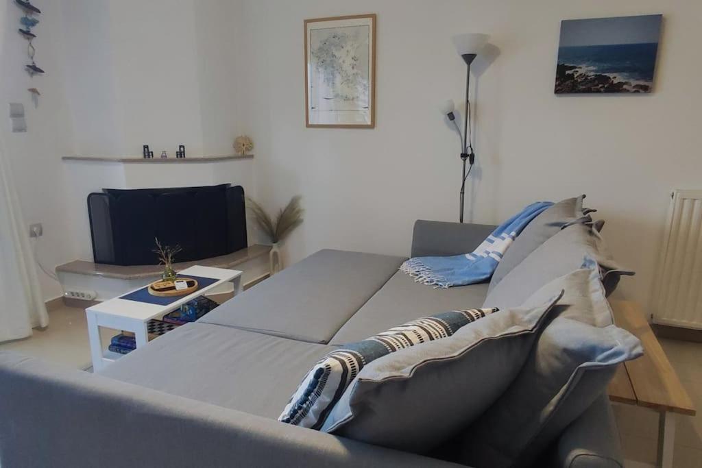 Simply Meraki Gytheian Apt With Panoramic Sea View Gythio Buitenkant foto